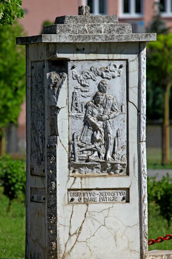Villa Mons Aureus Popovac Екстериор снимка