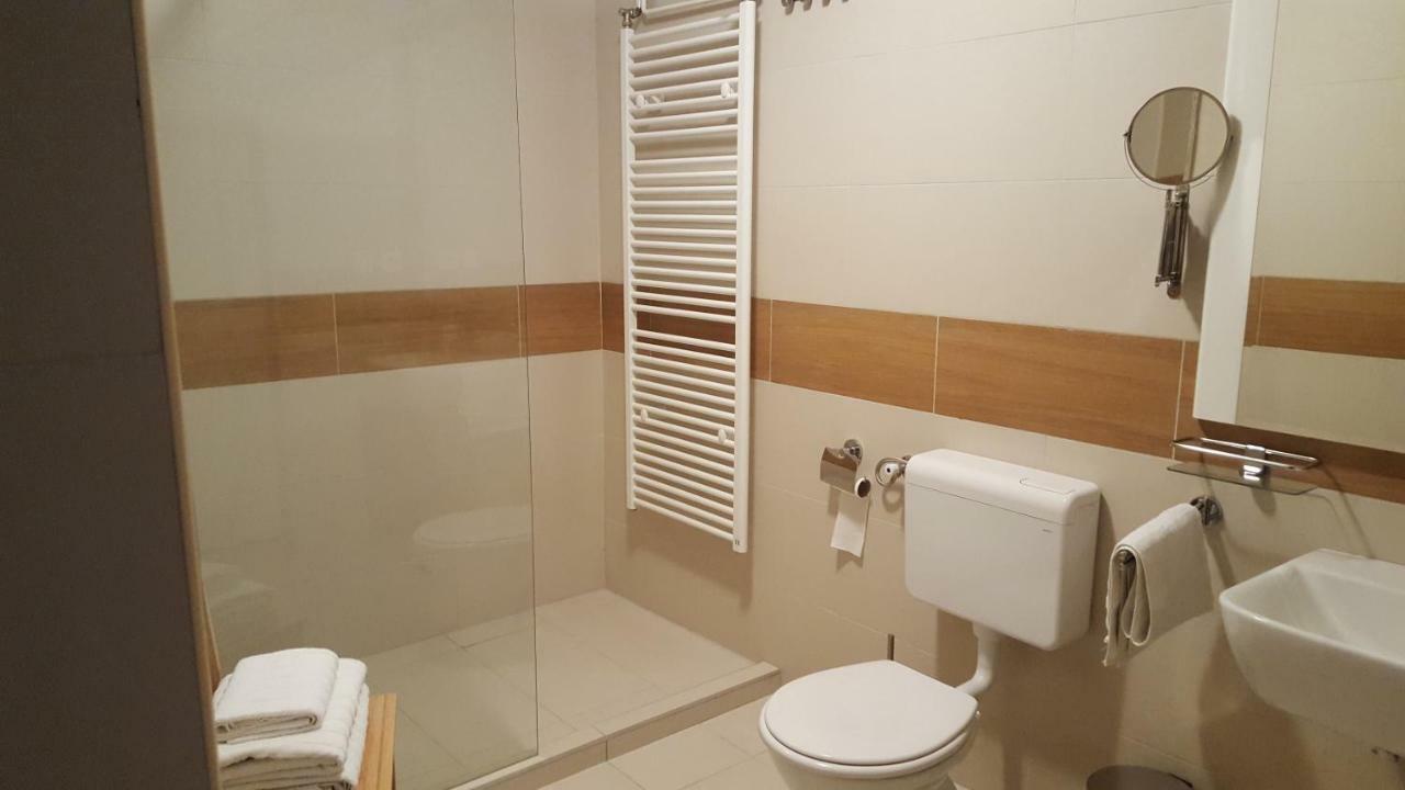 Villa Mons Aureus Popovac Екстериор снимка