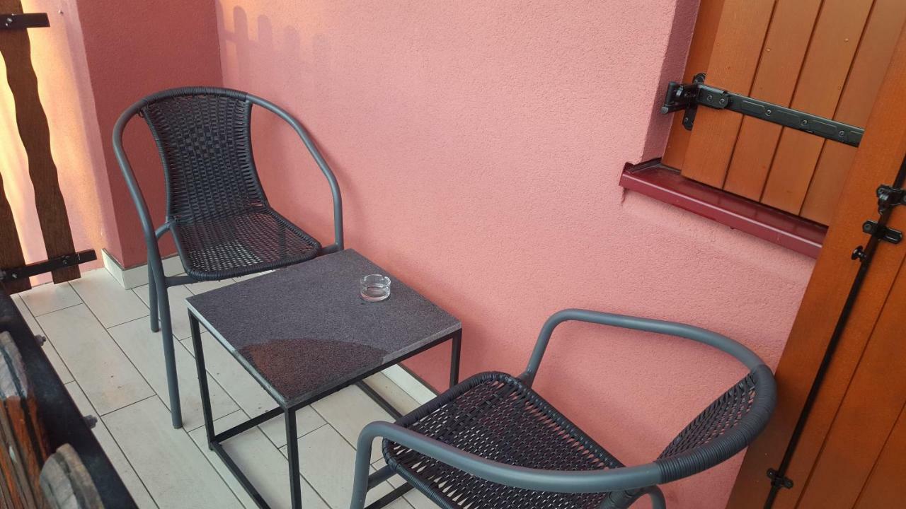 Villa Mons Aureus Popovac Екстериор снимка